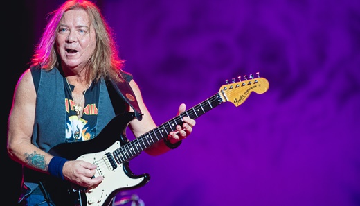 O brilho de Dave Murray, o guitarrista que segurou a onda na fase mais insegura do Iron Maiden